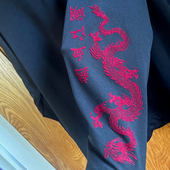 IZITU Long Sleeve Shirt with Dragon Arm Graphic - Size M - Picture 3 of 6